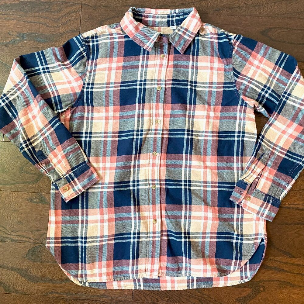 Uniqlo Top Flannel Button Down Shirt Pink Peach Blue Plaid Size M
